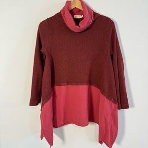 Dai Yi Si Two-Tone Cowl Neck Tunic/Sweater, Size M